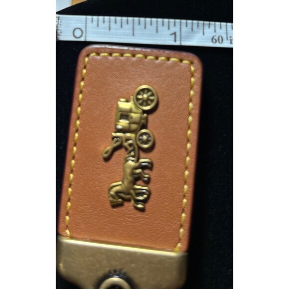 Vintage Coach 1941 Leather Hangtag Rogue Horse & Carriage Camel Oxblood Brass - Picture 11 of 11